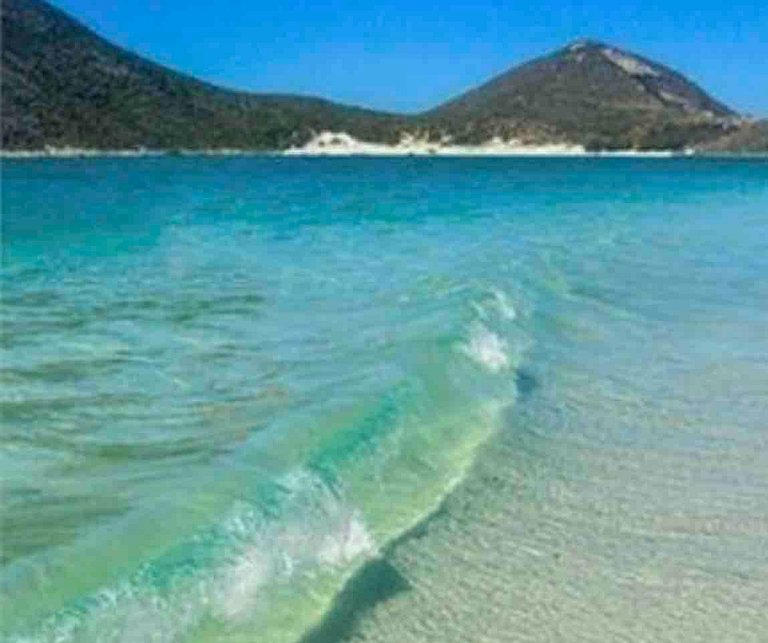 Pé na Areia Praia do forte Cama Queen Wifi Netflix