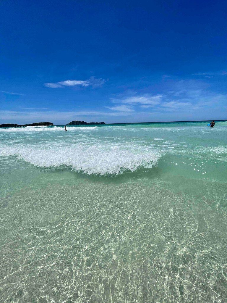 Pé na Areia Praia do forte Cama Queen Wifi Netflix