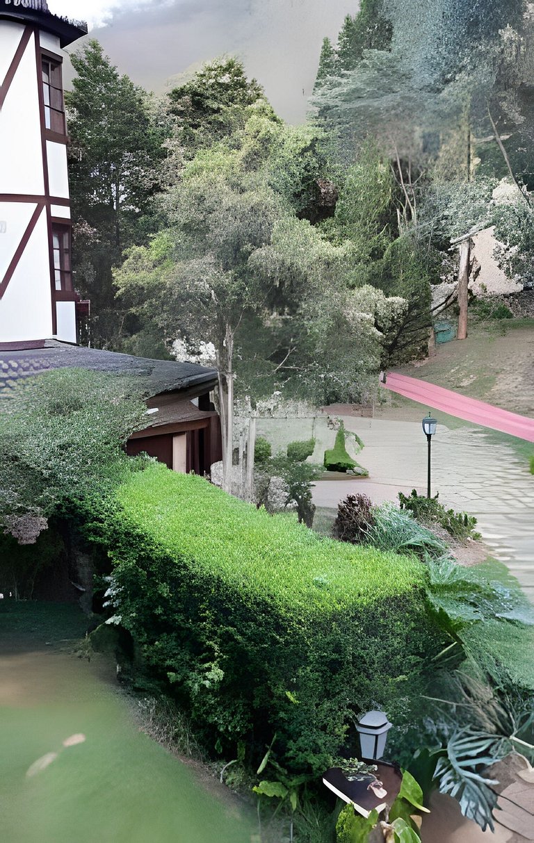 Cobertura em Itaipava com Piscina, Hidro e Tênis