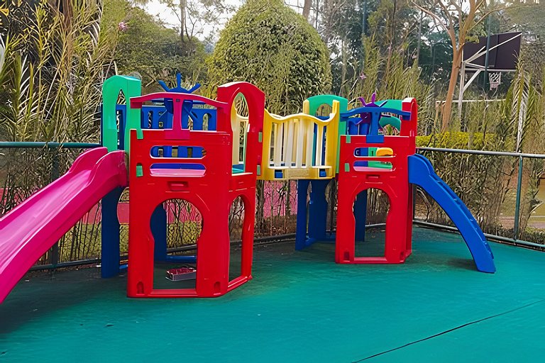 Cobertura em Itaipava com Piscina, Hidro e Tênis