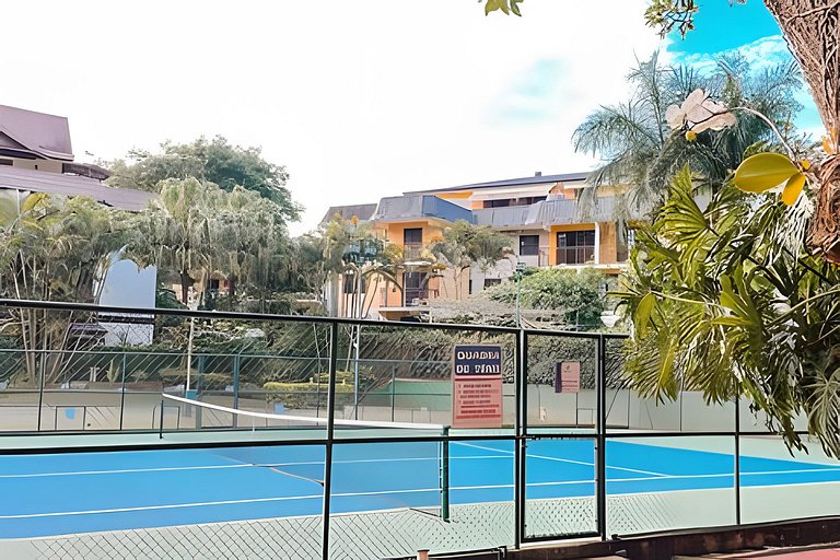 Cobertura em Itaipava com Piscina, Hidro e Tênis