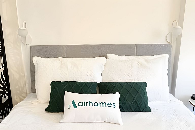 Studio novíssimo a 300m da praia e metrô