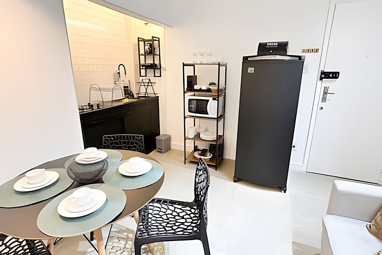 Studio novíssimo a 300m da praia e metrô