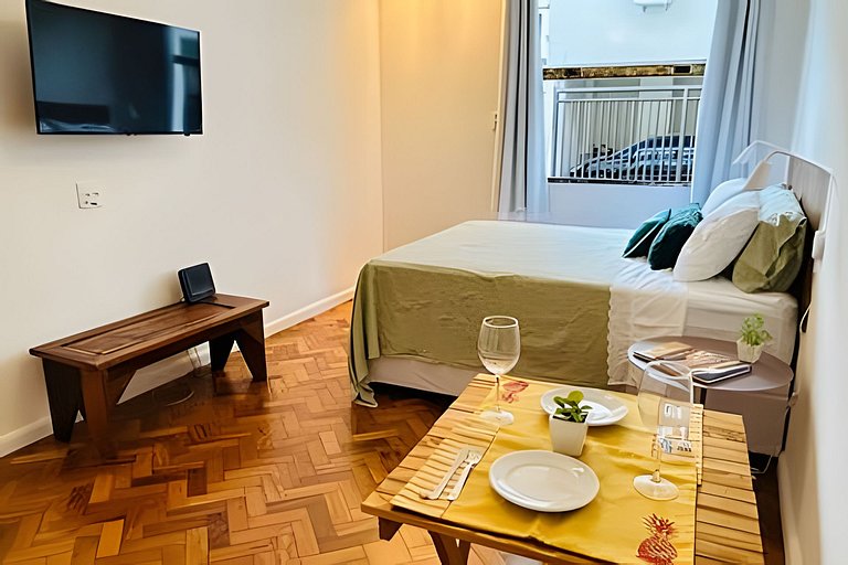 Studio metrô General Osório reformado