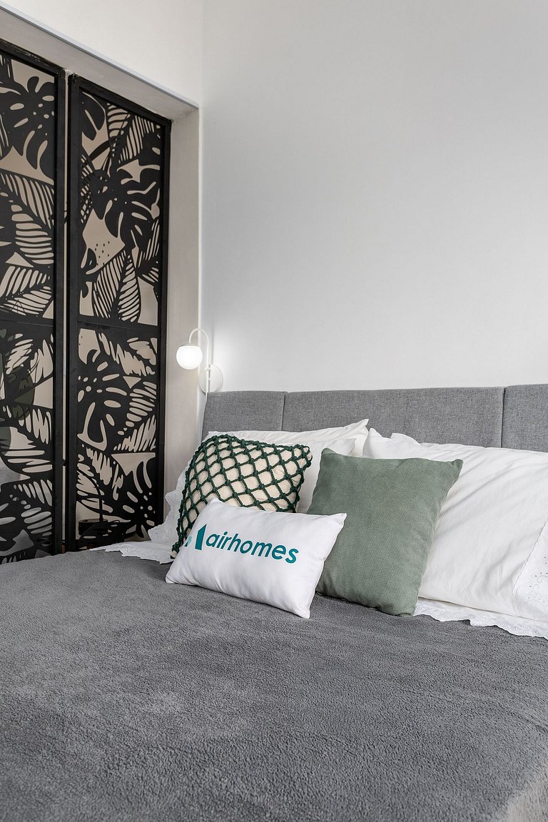 Studio novíssimo a 300m da praia e metrô