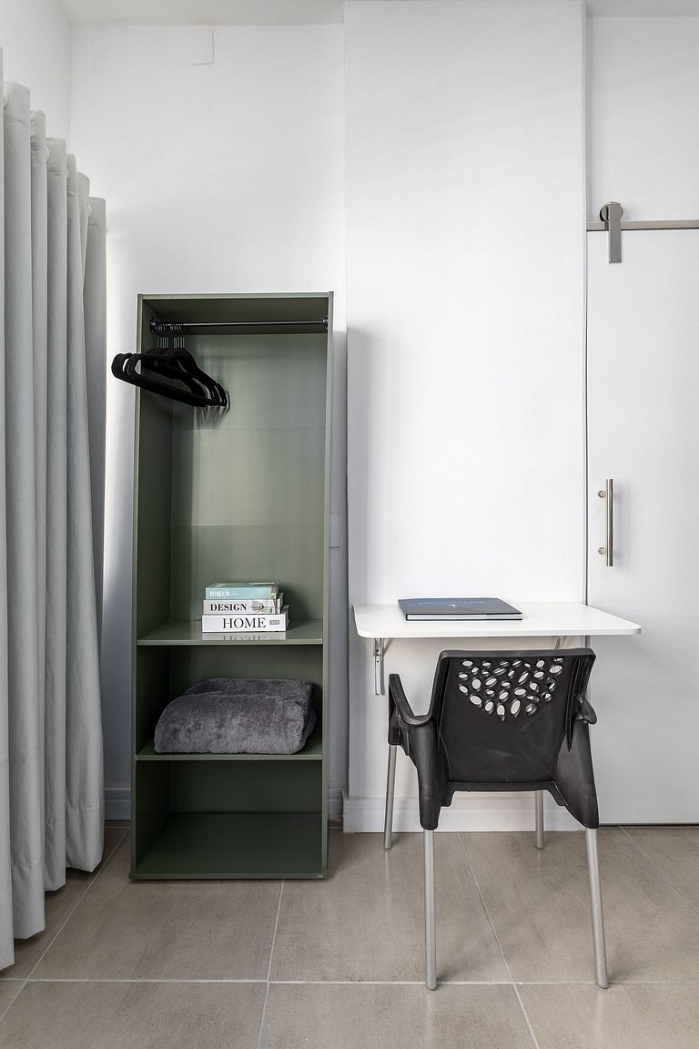 Studio novíssimo a 300m da praia e metrô