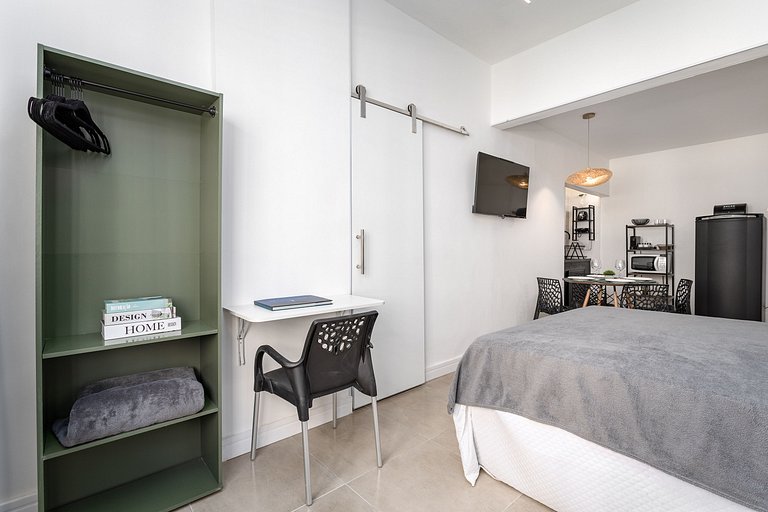 Studio novíssimo a 300m da praia e metrô