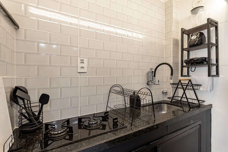 Studio novíssimo a 300m da praia e metrô