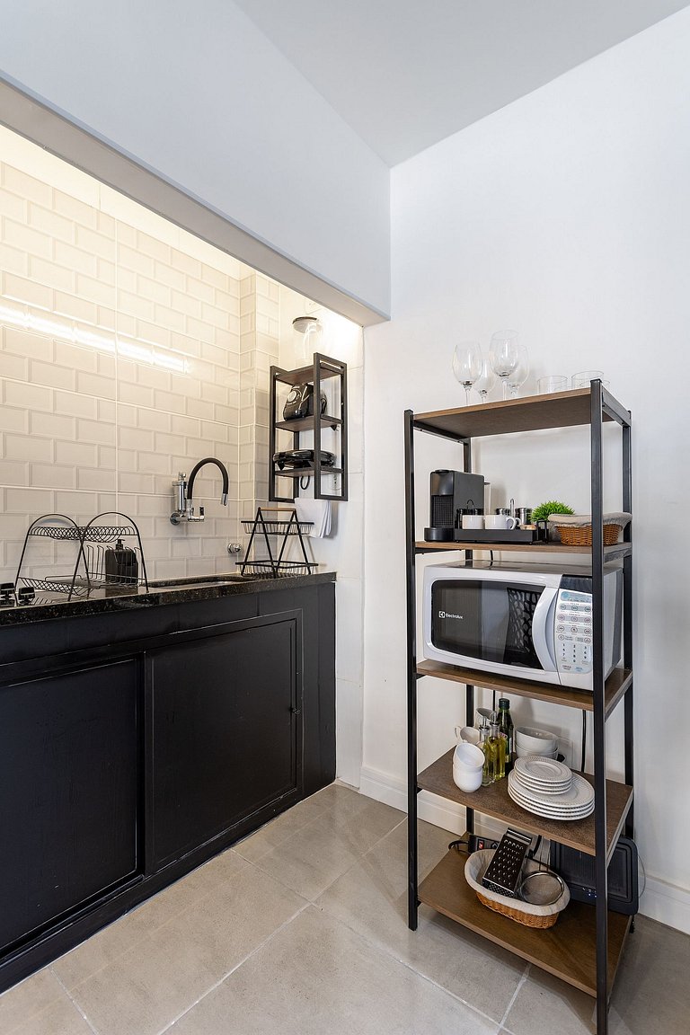 Studio novíssimo a 300m da praia e metrô