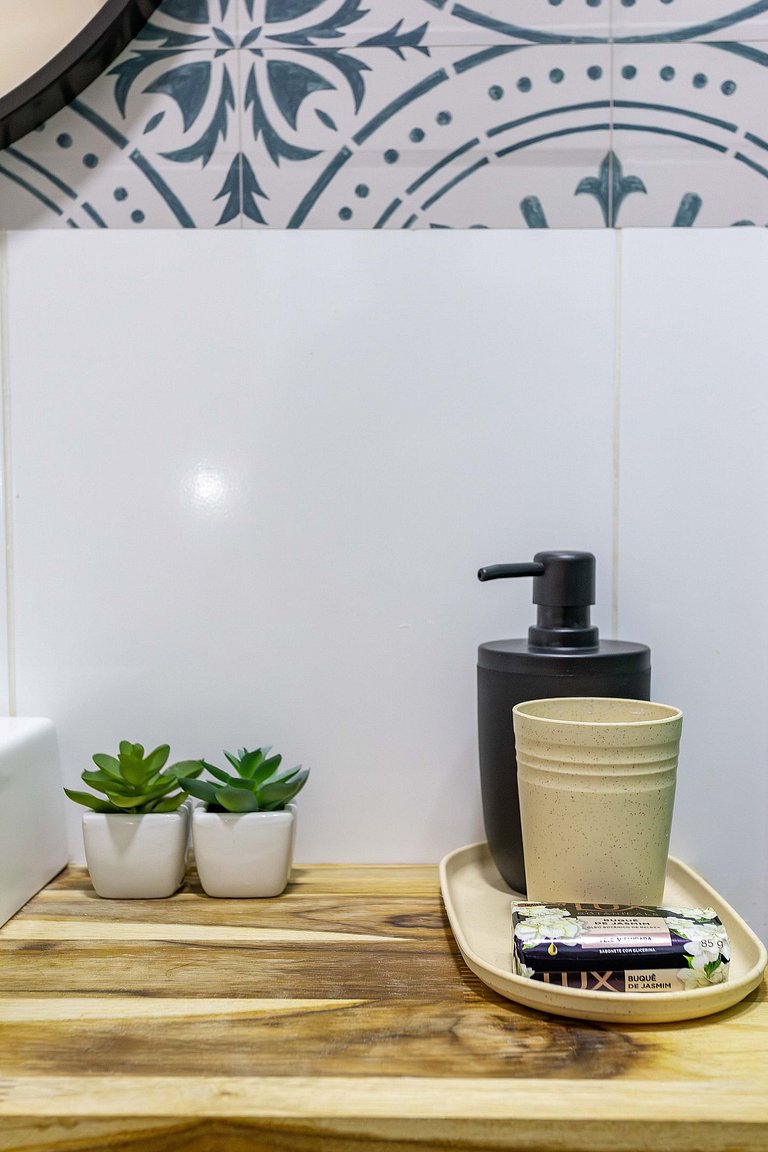 Studio novíssimo a 300m da praia e metrô